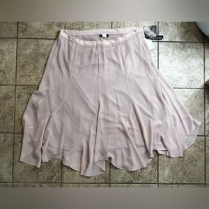 Brand New R&M Richards Women’s Trumpet Mauve Skirt. Size 22W.